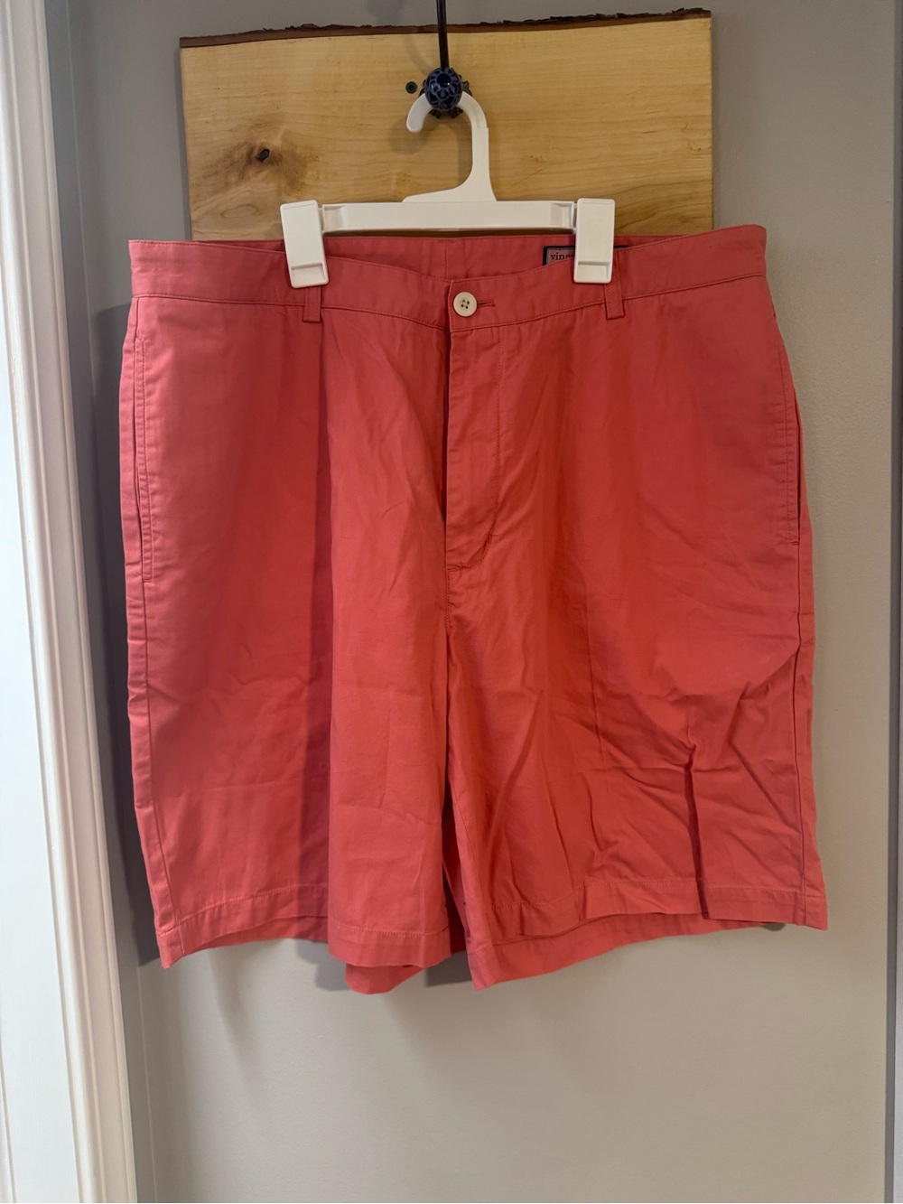 🐳 Vineyard Vines Men's Coral Chino Shorts, size 38
